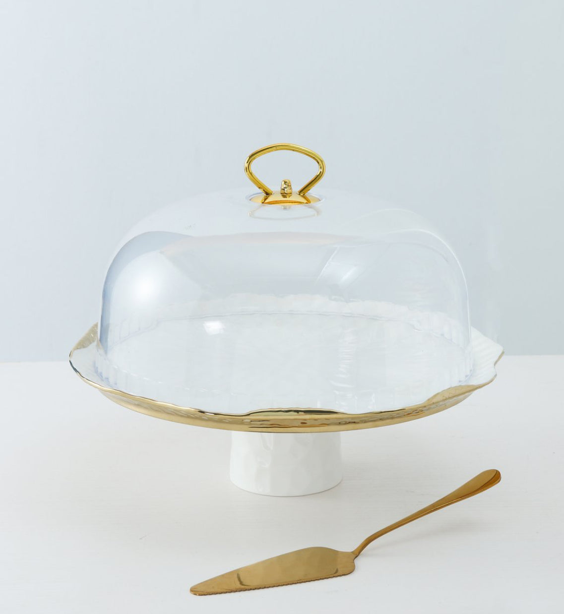 CLOCHE A GATEAU EN PORCELAINE